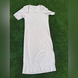 H&M Ribbed Short Sleeve Midi Dress in Light Brown or Cream